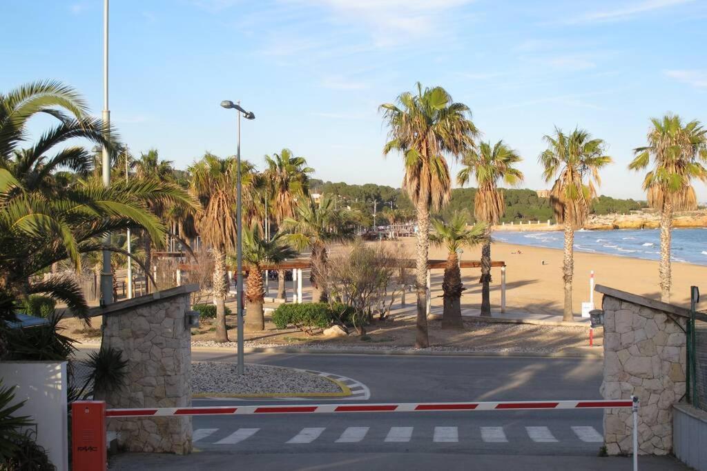 Apartment In Front Of Arrabassada Beach Tarragona Dış mekan fotoğraf