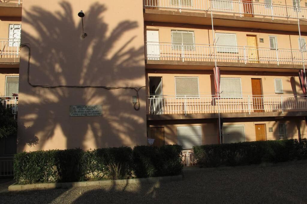 Apartment In Front Of Arrabassada Beach Tarragona Dış mekan fotoğraf